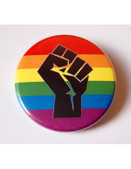 Chapa LGBT + puño
